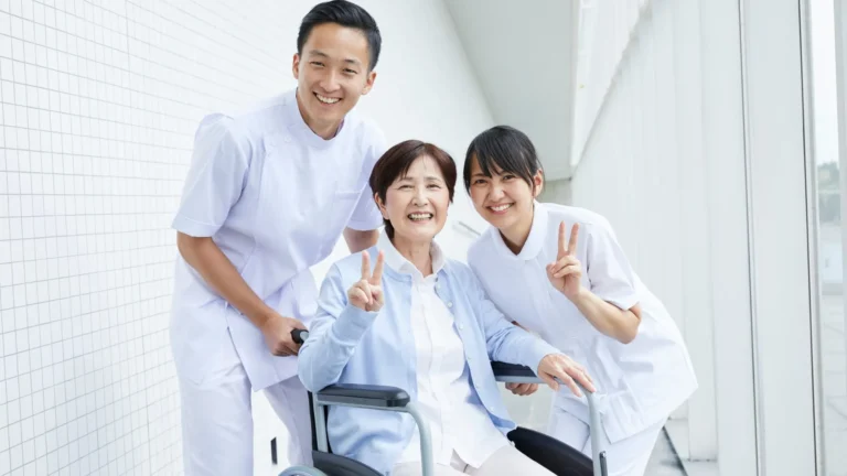 วิธีเลือกผู้ดูแลผู้สูงอายุที่บ้านที่ไว้ใจได้
