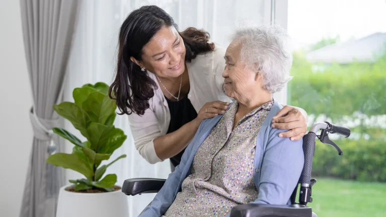 carematepro-อายุมากไม่ใช่อุปสรรค! หางานแม่บ้าน 50 ปีขึ้นไป หางานได้ที่ไหน? สมัครง่าย เริ่มงานเร็วที่ Care Mate Pro