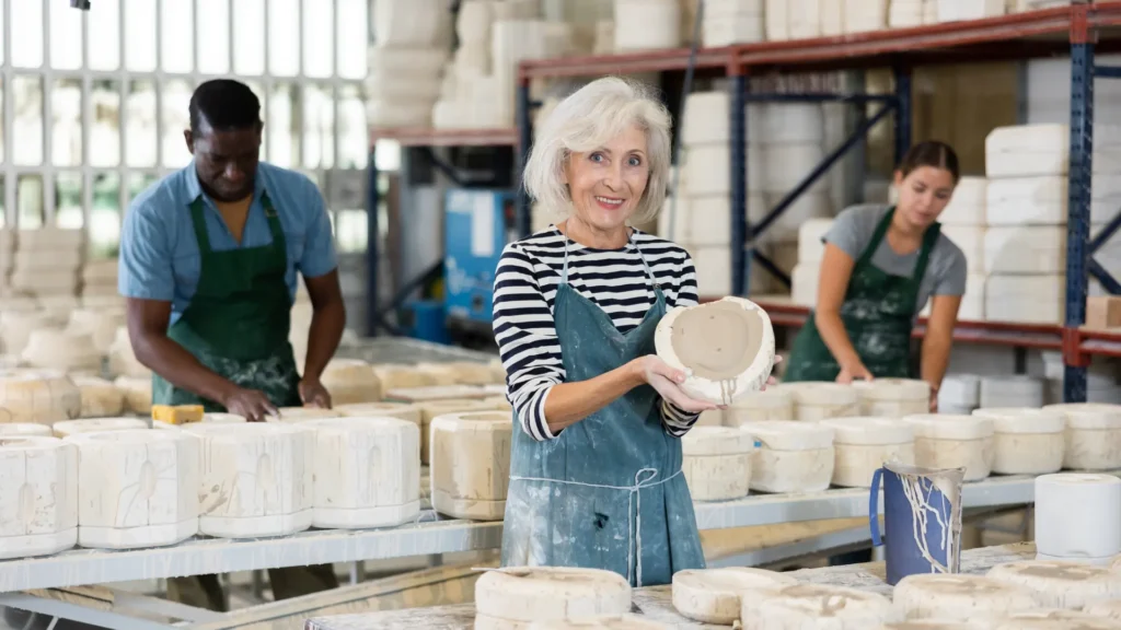 5 อาชีพเสริมสำหรับผู้สูงอายุที่ยังทำงานได้ โอกาสดีในยุค Silver Workforce